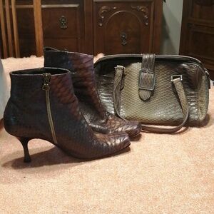 ILIA Dark Brown Leather Bag